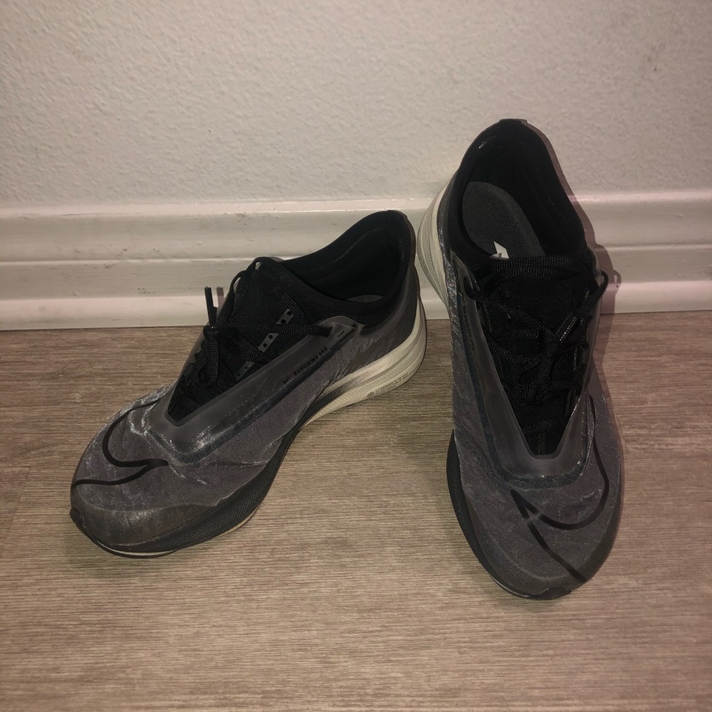 Nike Zoom Fly 3 size 5.5